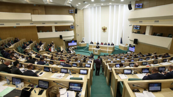    Увеличение призывного возраста и штрафов за неявку в военкомат, налог на сверхприбыль, право отцов требовать алименты: какие законы одобрил СФ Алина Городниченко