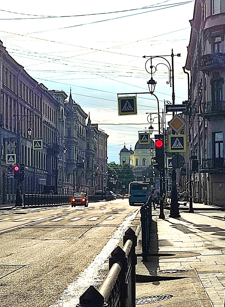 Фото автора. Ранний Санкт-Петербург.