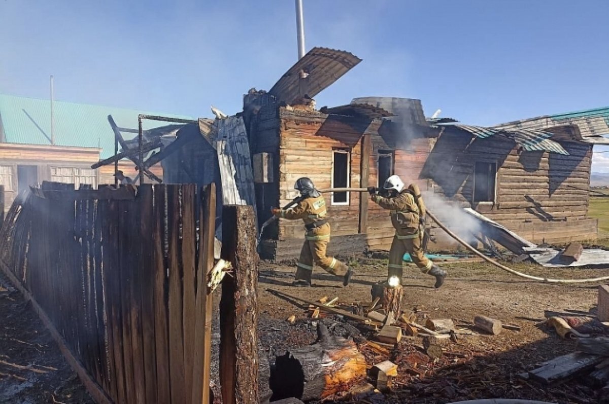    Две женщины погибли при пожаре в Республике Алтай