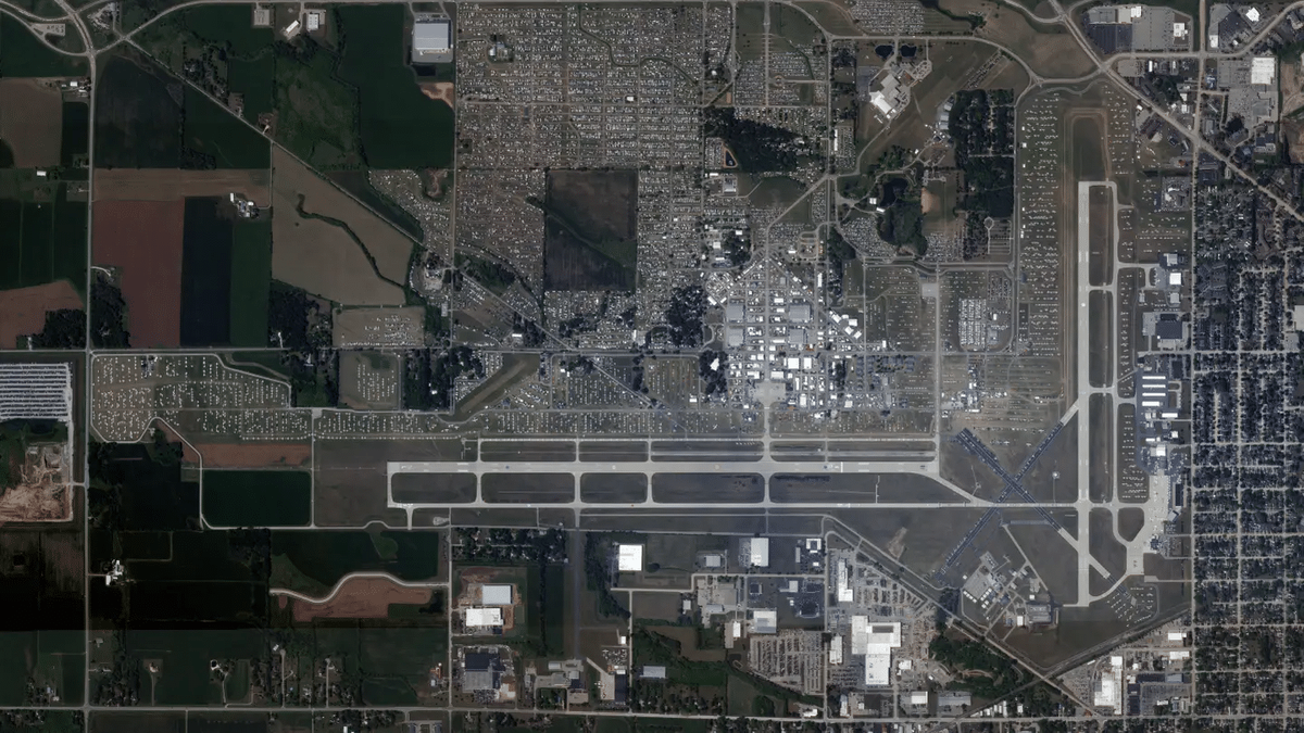    EAA AirVenture Oshkosh 2023 / © Planet Labs