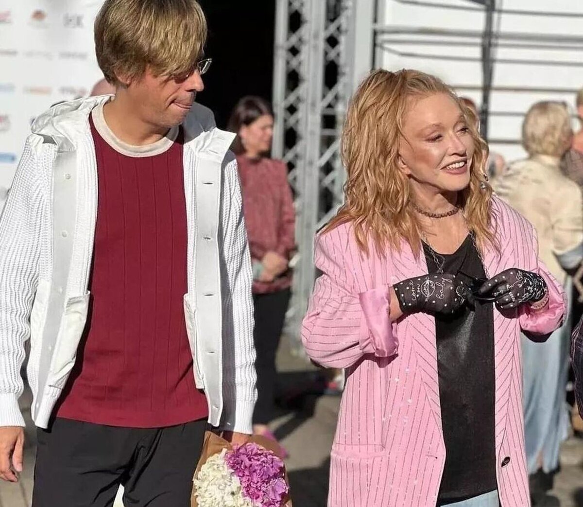 Пугачева с мужем иноагентом.