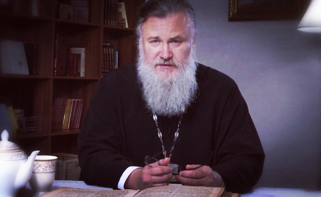 Владимир Новицкий — протоиерей, настоятель Храма Святителя Николая у Соломенной Сторожки в Москве, в прошлом — врач-психиатр.