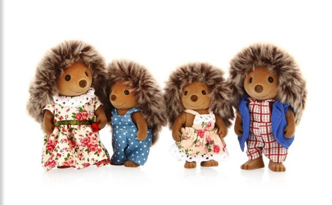 Ёжики Village Story очень милые! У них такие приятные улыбки! 