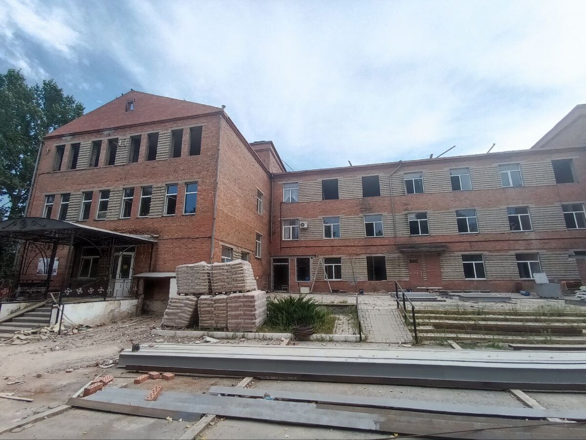 Утренний обход в больнице. Районная больница усть донецкого района ростовской области. Усть донецкая црб. Тузов усть донецкий. Црб усть-донецкого района.