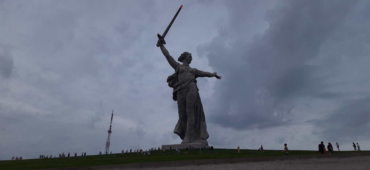 величественные монументы. памятник николаю 1 на исаакиевской. величественные монументы. величественные монументы. красивые памятники фото.