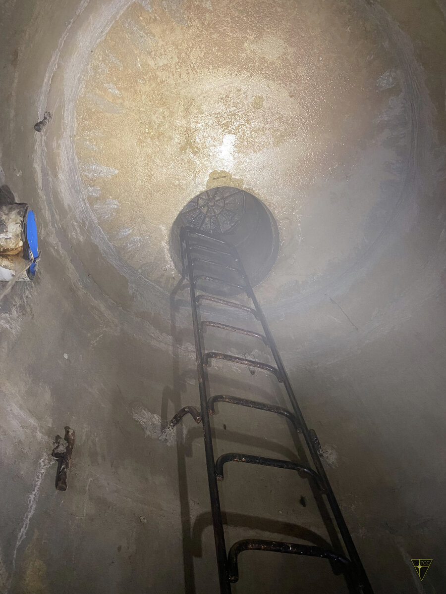 После Чуры мы ощутили, что есть ещё порох в пороховницах и ягоды в ягодицах. И отчего бы не посетить коллектор некоего ручья или скромной речки?-33