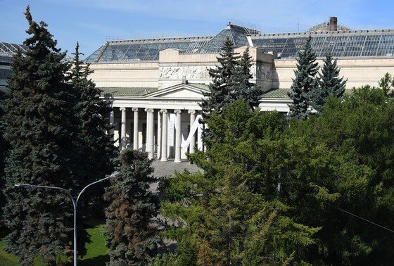    Здание Государственного музея изобразительных искусств имени А. С. Пушкина в Москве