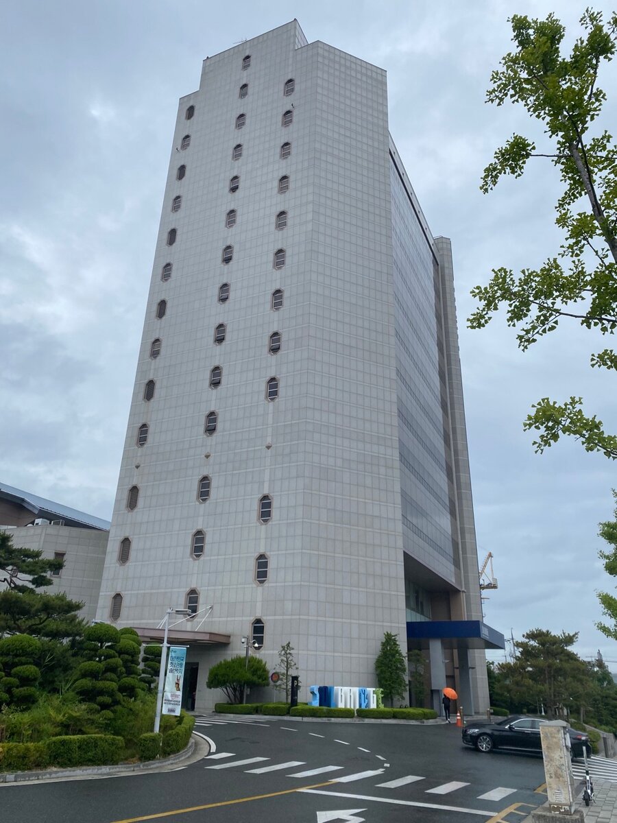 Фото университета 