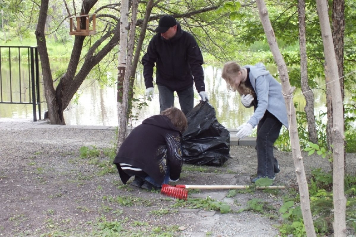    Хоккеисты «Авангарда» вместе с омичами примут участие в уборке города