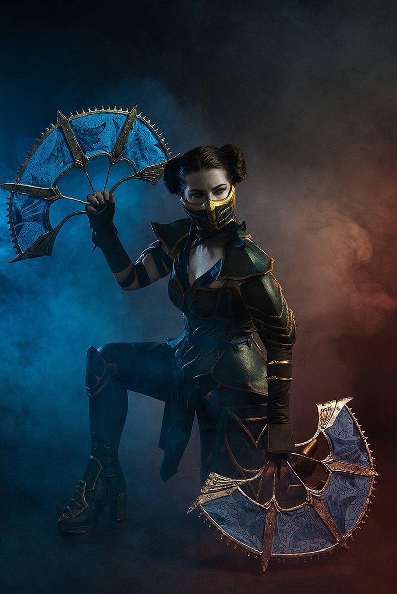 Китана мк 1. Китана МК 11. Kitana mk11 Cosplay. Kitana MK 11 model.