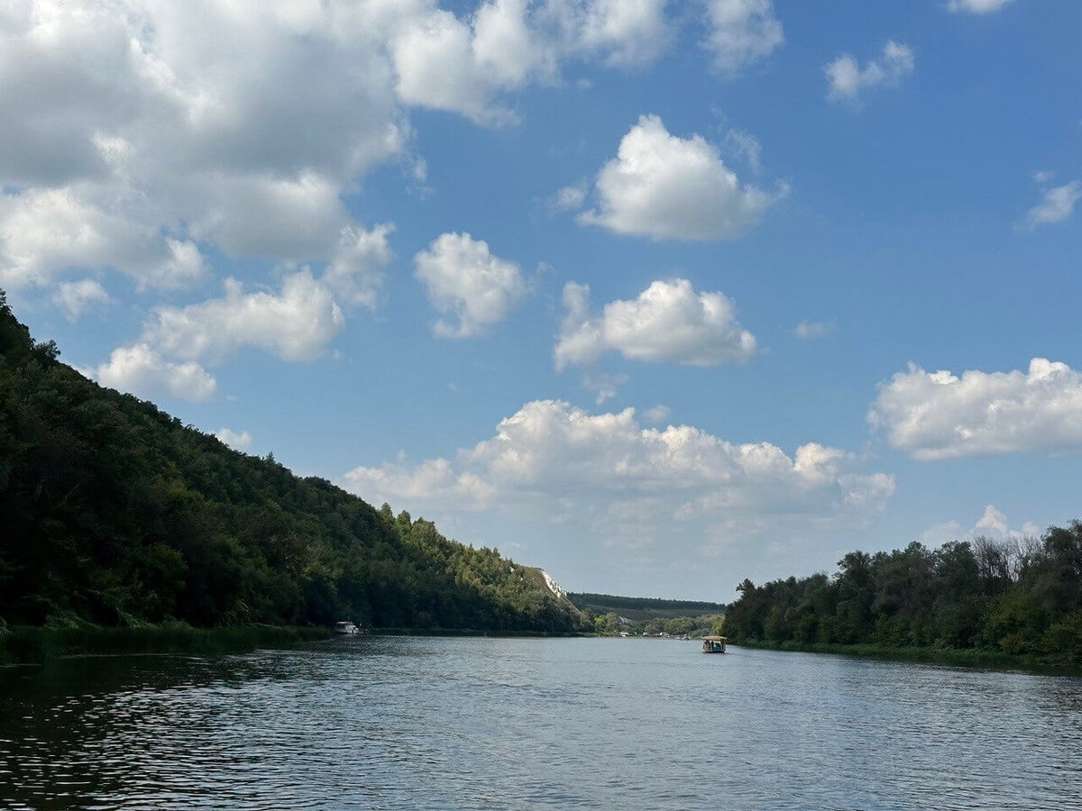 Кирпичи (Белогорье, урочище). Белогорский Воскресенский монастырь.