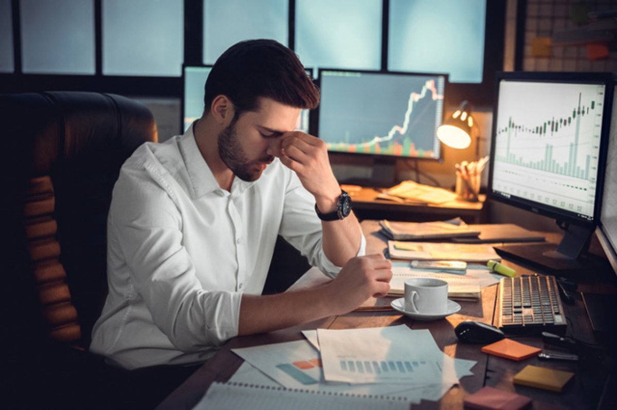    Сгореть на работе.