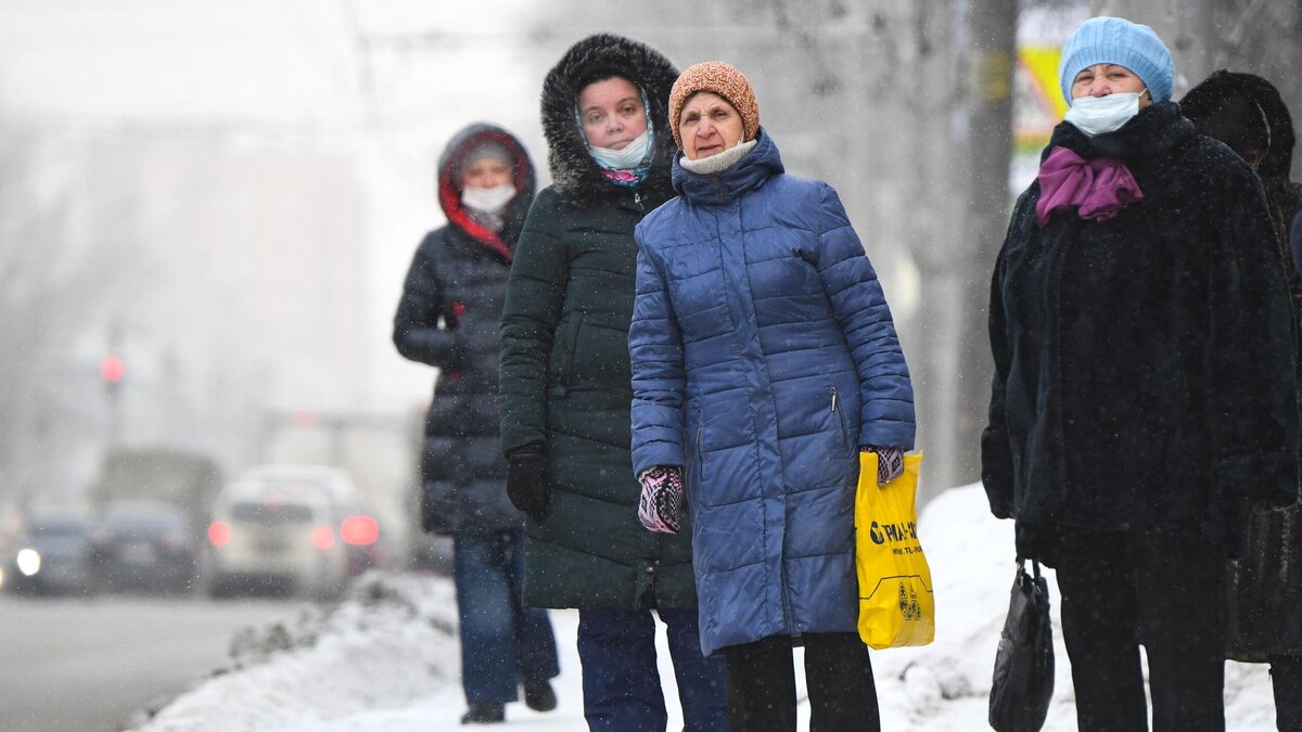    “Пора менять резину”: жителей региона застала врасплох пришедшая зима© РИА Новости | Александр Кряжев