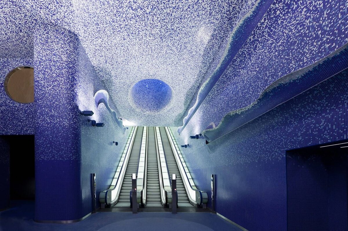 Метро в неаполе фото
