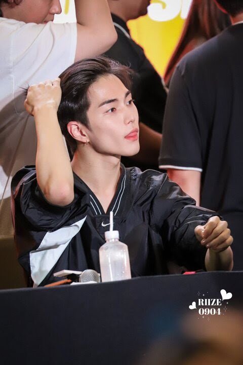 сынхан riize скандал