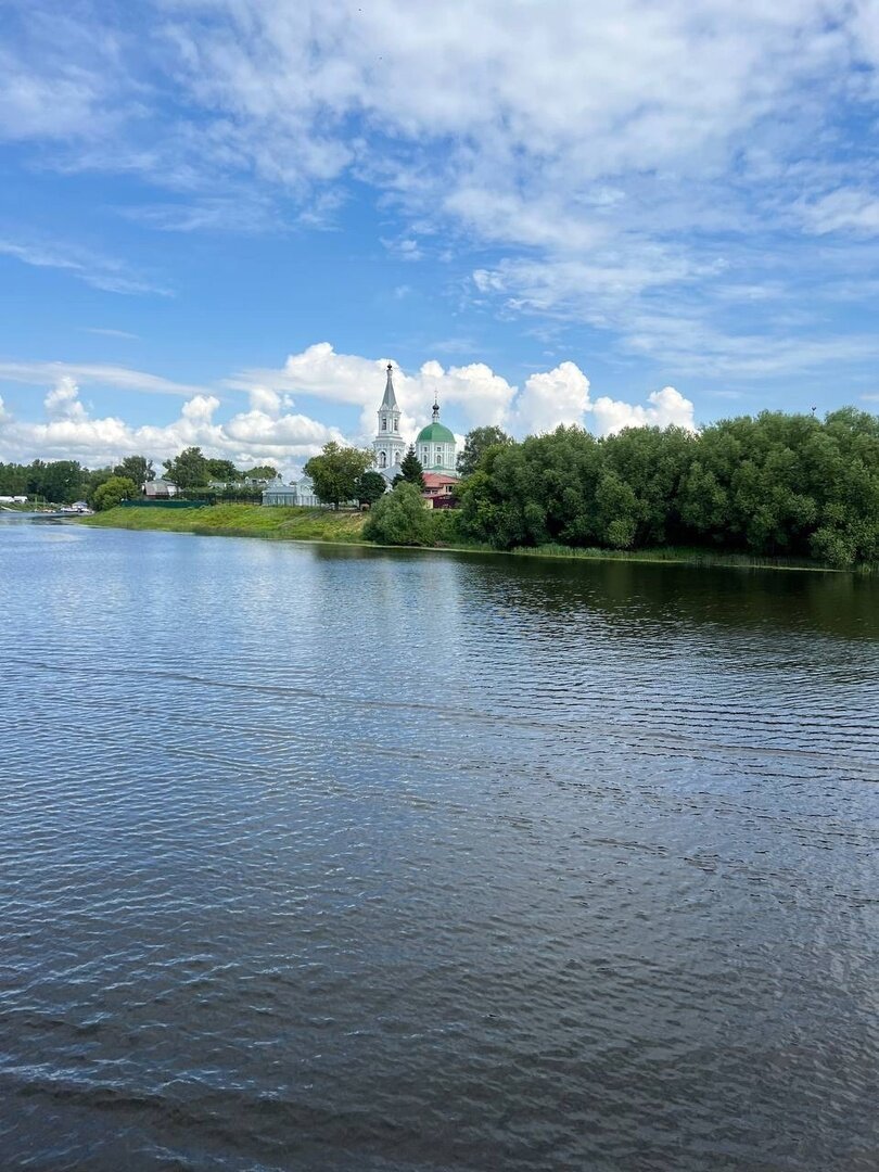 Недавно я вернулась из круиза по маршруту Москва – Тверь – Углич – Москва. Скажу, что я впервые была в таком путешествии, и, честно говоря, мне понравилось.-2-2