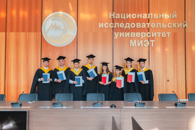 ВЫПУСКНИКИ ИНСТИТУТА НМСТ 