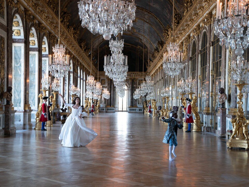 Кадр из фильма «Жанна Дюбарри», 2023 год, режиссёр Майвенн