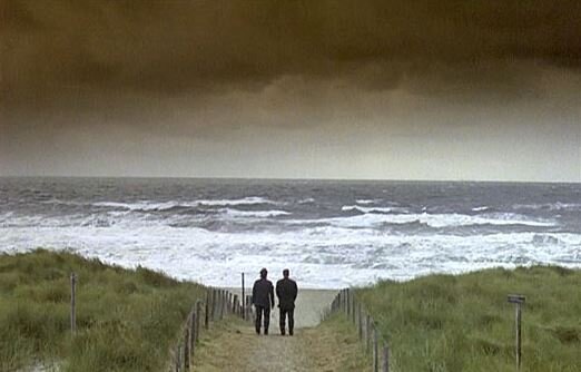 "На небесах только и говорят, что о море". Фото: kinopoisk.ru