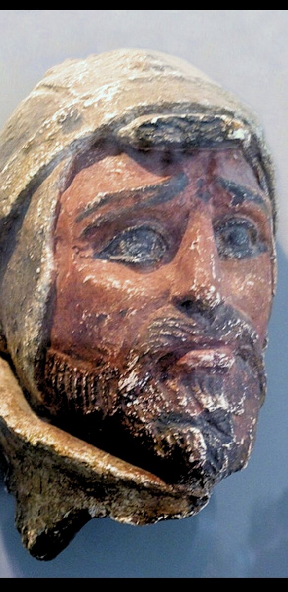 Википедия. Голова сакского воина, периода Индоскифских царств