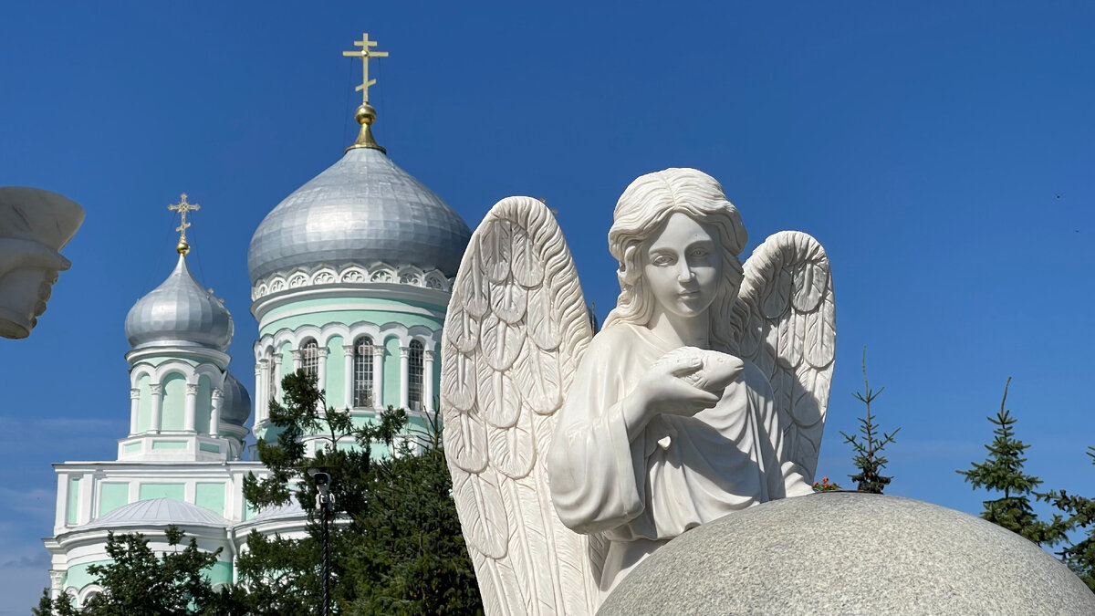 Фонтан с Ангелами в Дивеево. Фото Александр Смирнов