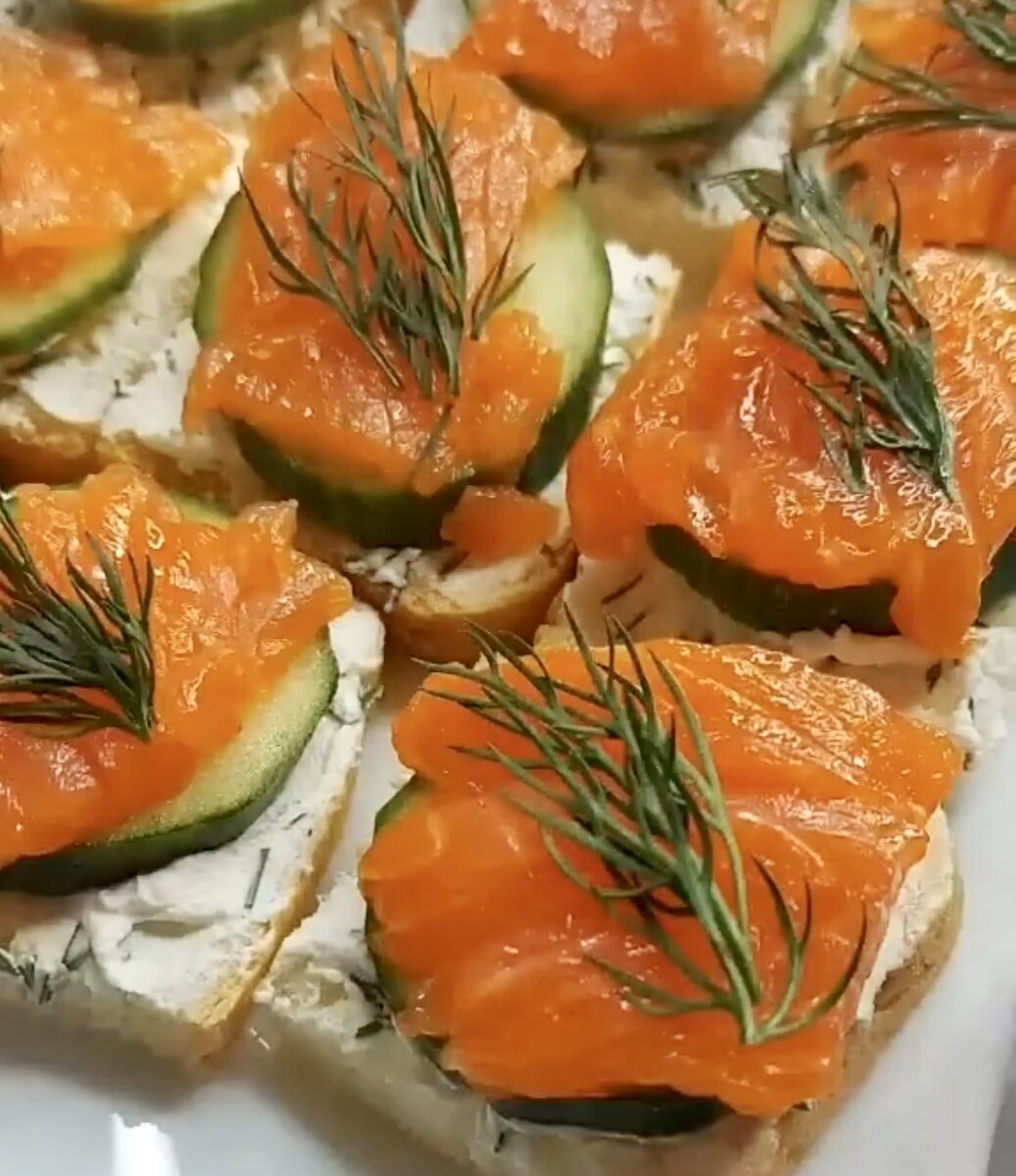 Фото автора. Посмотрите какая вкусная закуска получается, уже так и хочется её съесть.