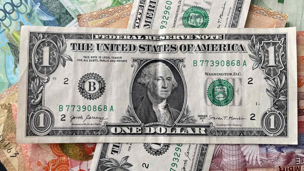    Фото: © Bizmedia.kz Август Макаров