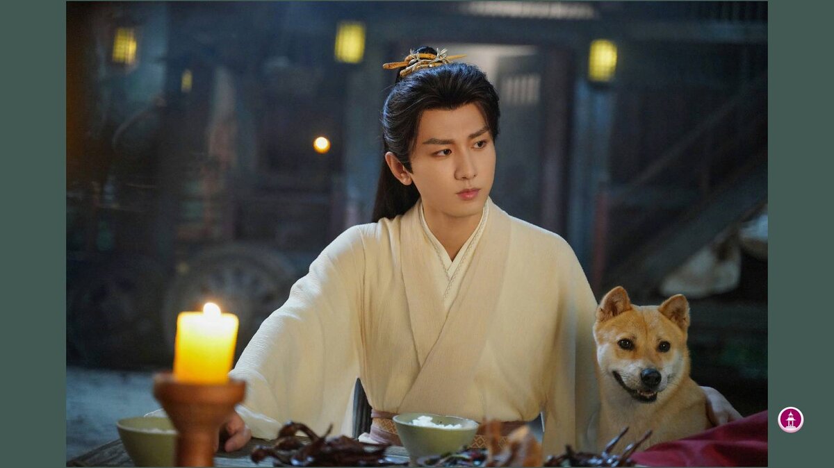 Ли Ляньхуа (актер Чэн И) и собака Лисёнок.