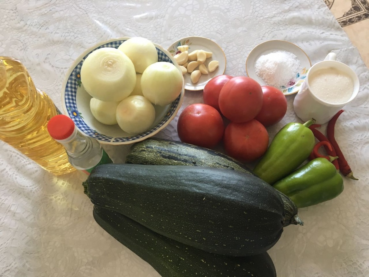 Заготовка на зиму из кабачков "Тещин язык". Фото: ЯкутияМедиа