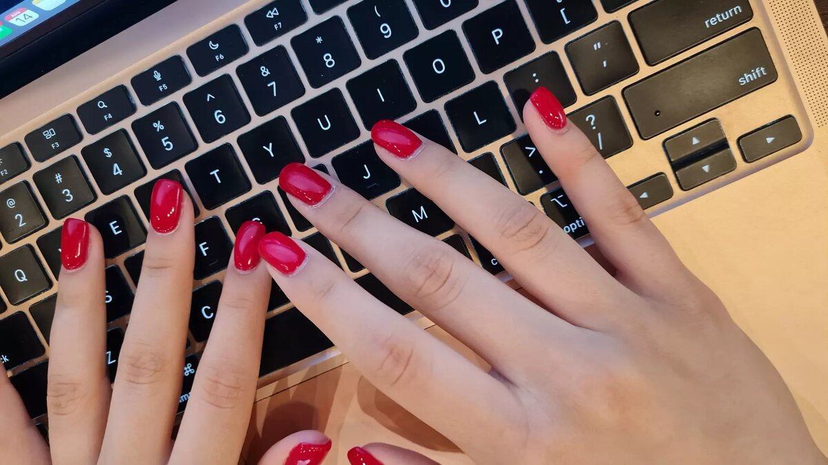     Нацистскую символику женщина разместила ВКонтакте 10 лет назад.