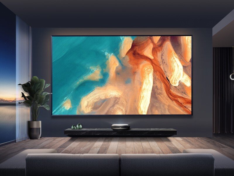    Hisense показала лазерный складной телевизор