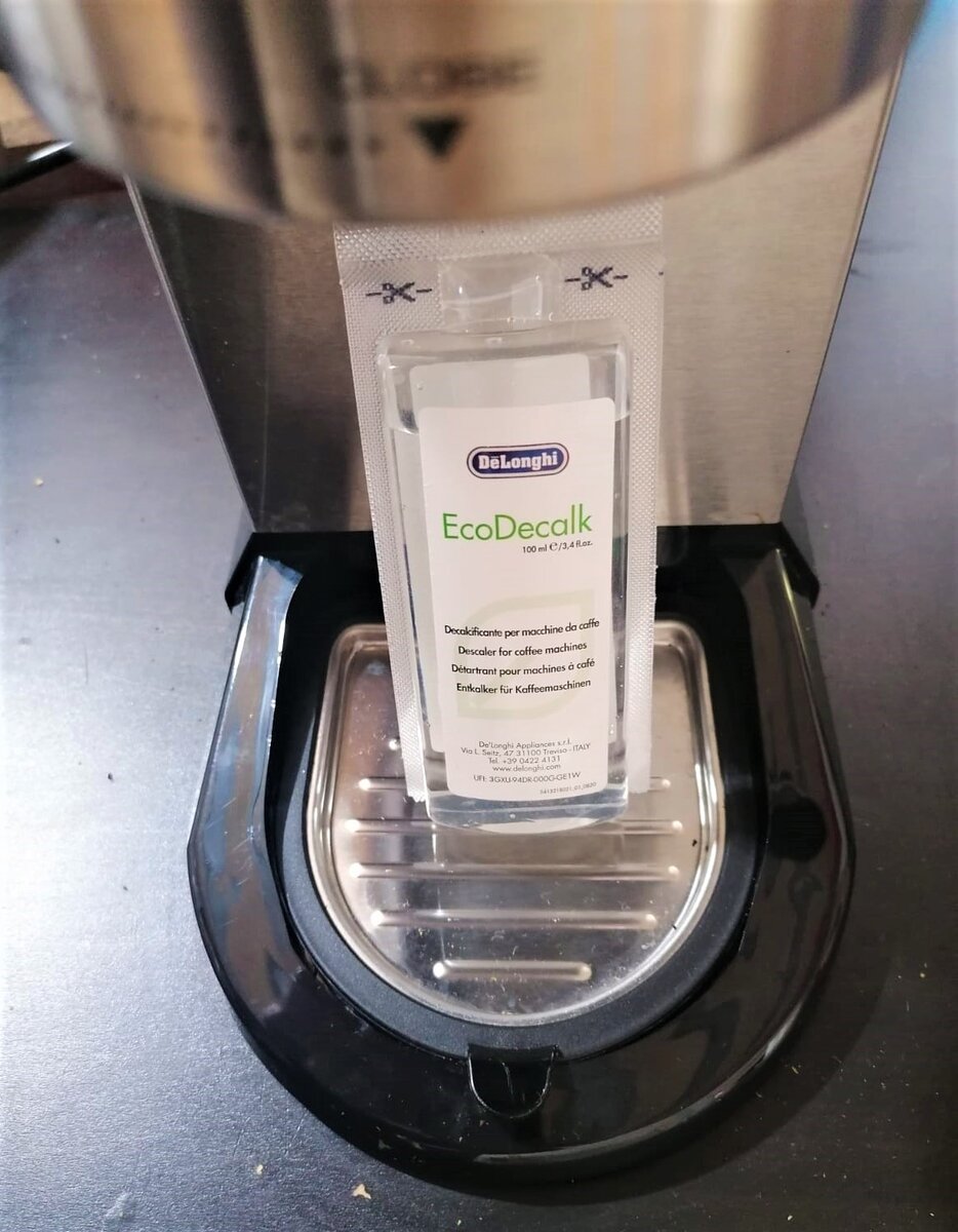 Чистка кофемашины от накипи при помощи раствора лимонной кислоты