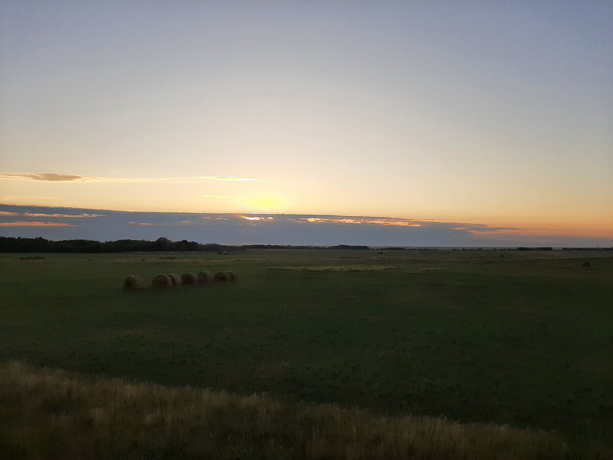 Раннее воскресное утро в Оренбургской области. Фото автора