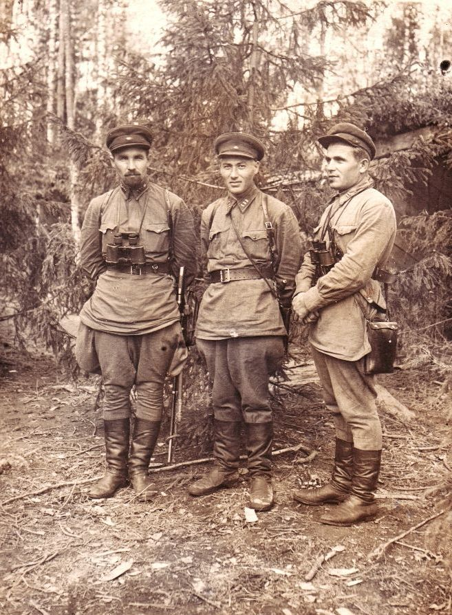 Майор В.Ф. Маргелов (слева) 1941 год.