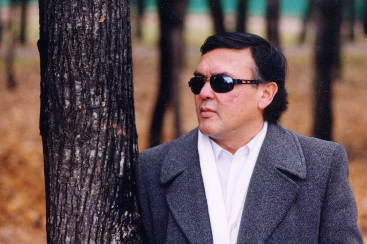 Салават Ахмадеевич Низамутдинов (1957-2013) - башкирский композитор, Заслуженный деятель искусств Российской Федерации, председатель Союза композиторов РБ, член Союза композиторов СССР.