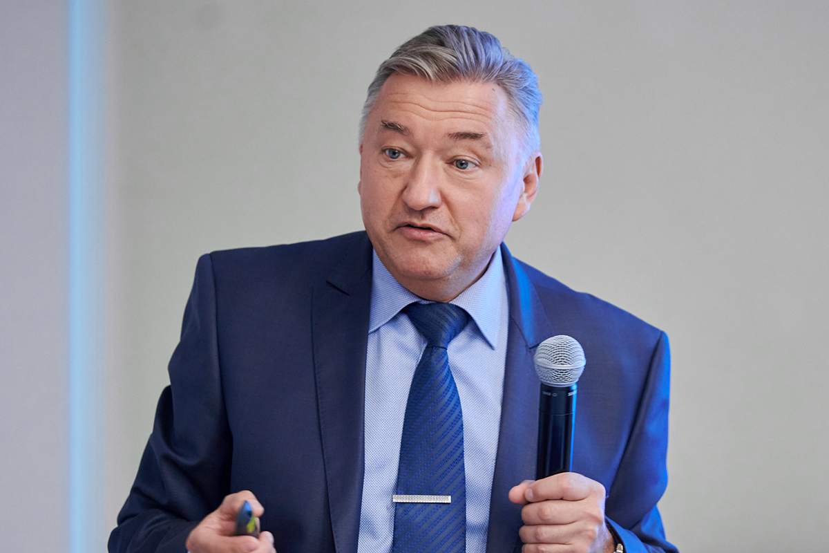 Владимир боглаев директор. Боглаев владимир николаевич биография. Баглаев череповец члмз. Боглаев владимир николаевич череповец. Владимир николаевич боглаев директор череповецкого  комбината.