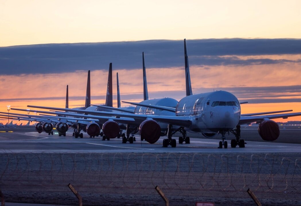    Из-за атаки беспилотников самолеты до Москвы приземлялись на запасных аэродромах