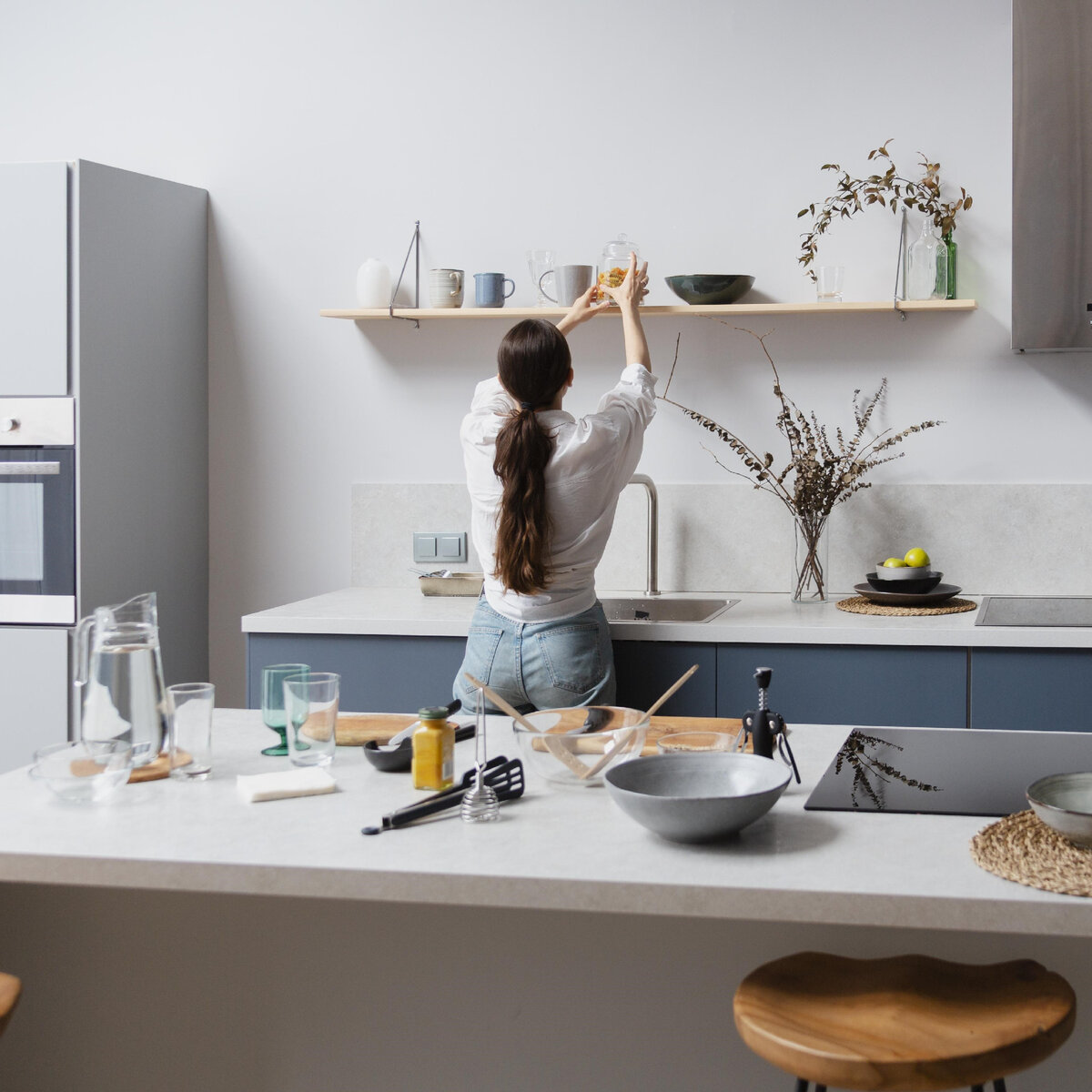 Практичный и стильный интерьер, который подойдет под планировку