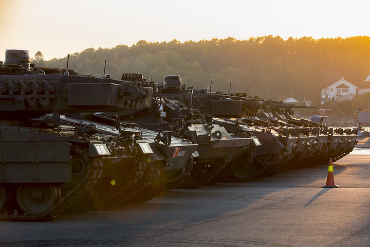    Бывшая компания RUAG Holding SA закупила в Италии 96 танков Leopard 1