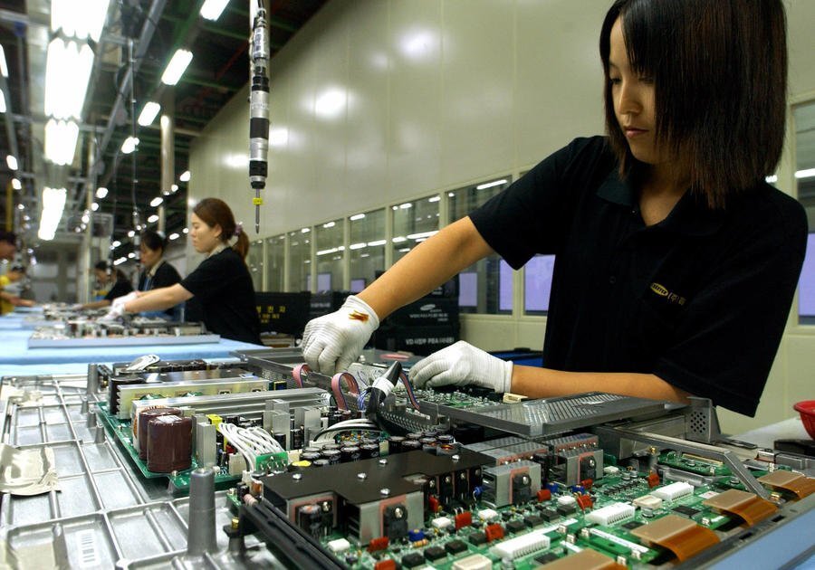 электронщик в корее. электроника южной кореи. завод samsung в корее. электронная промышленность кореи. электроника корея.