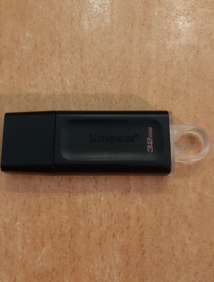 USB флеш Kingston DTX 32GB