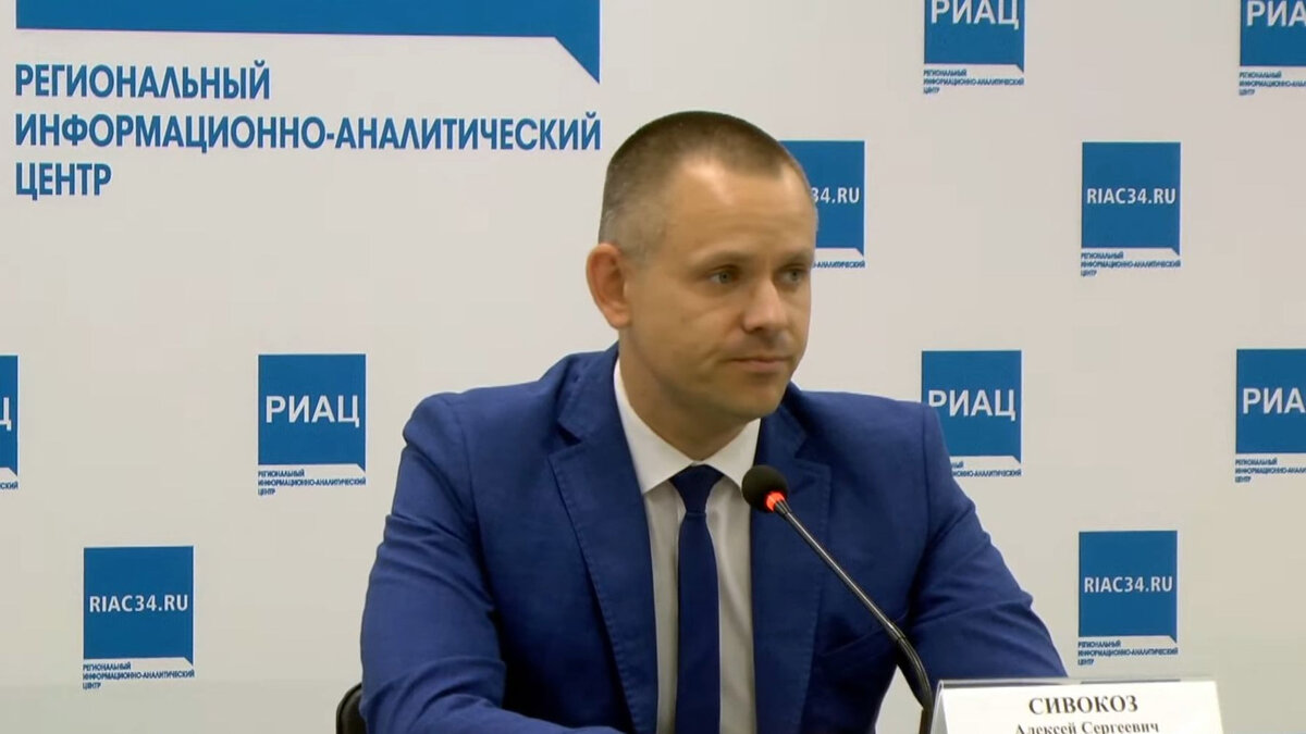     Глава облкомприроды Алексей Сивокоз рассказал, как пройдет смена регионального оператора по обращению с твердыми коммунальными отходами (ТКО) в Волгоградской области, сообщают «НовостиВолгограда.ру».