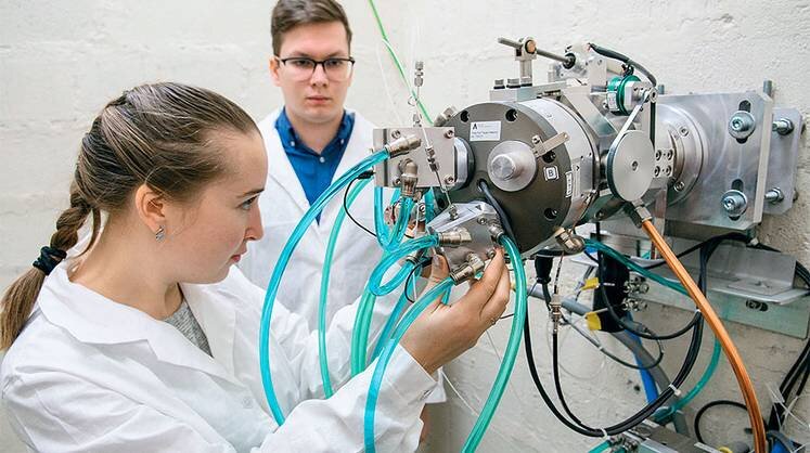    URA.RU/TASS Презентация медицинского циклотрона, сделанного уральским инженерами