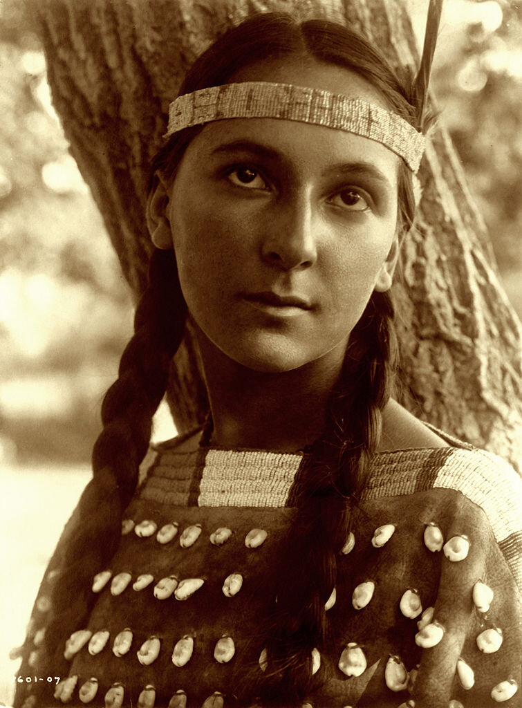 Люсиль, индианка сиу. 1907 г. Источник: Pinterest