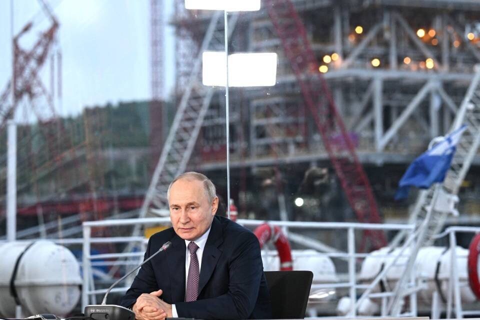 Путин вчера фото