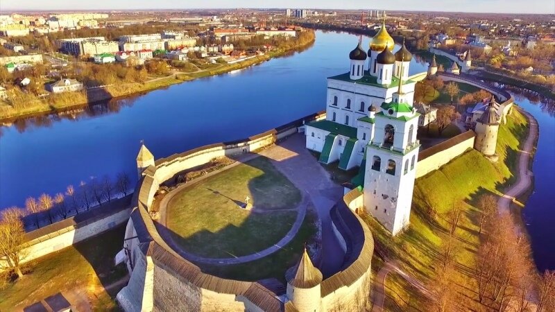 Собор Псков Весна
