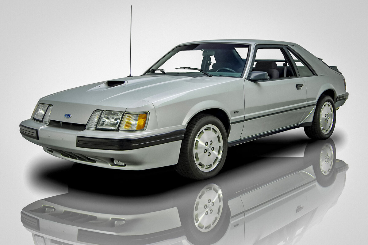    Ford Mustang SVO   
Ford