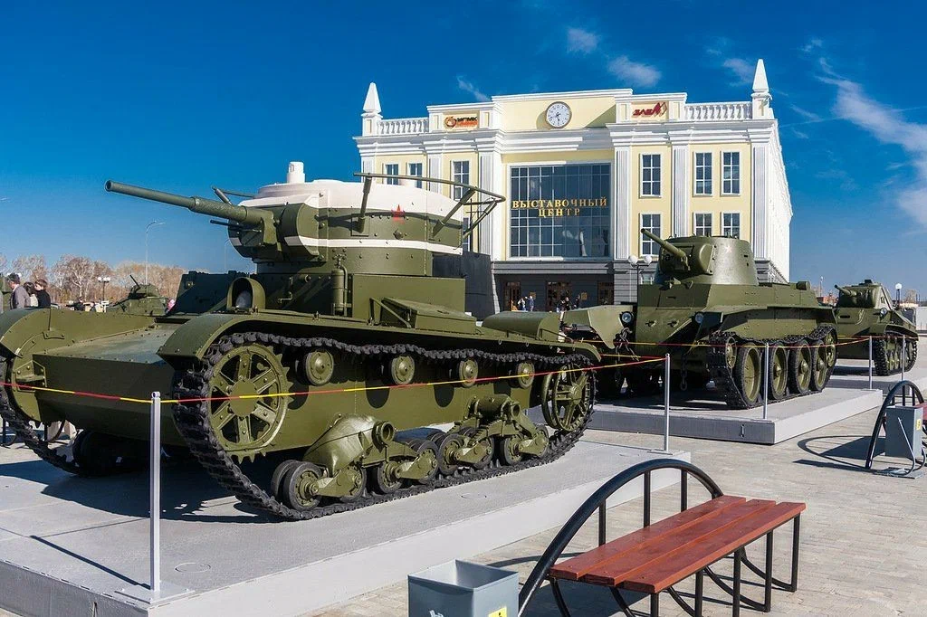 Музей в пышме. Музей военной техники Боевая Слава Урала верхняя Пышма. Музей военной техники в верхней Пышме. Музей боевой славы Урала в верхней Пышме. Музей техники в верхней Пышме.