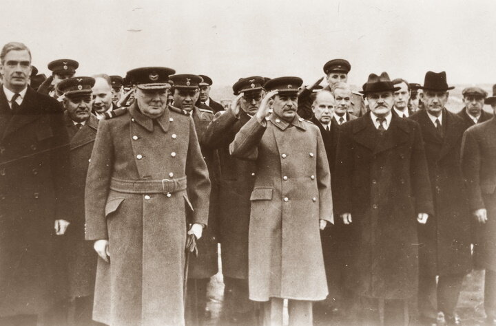 С сюзниками, фото из открытых источников.