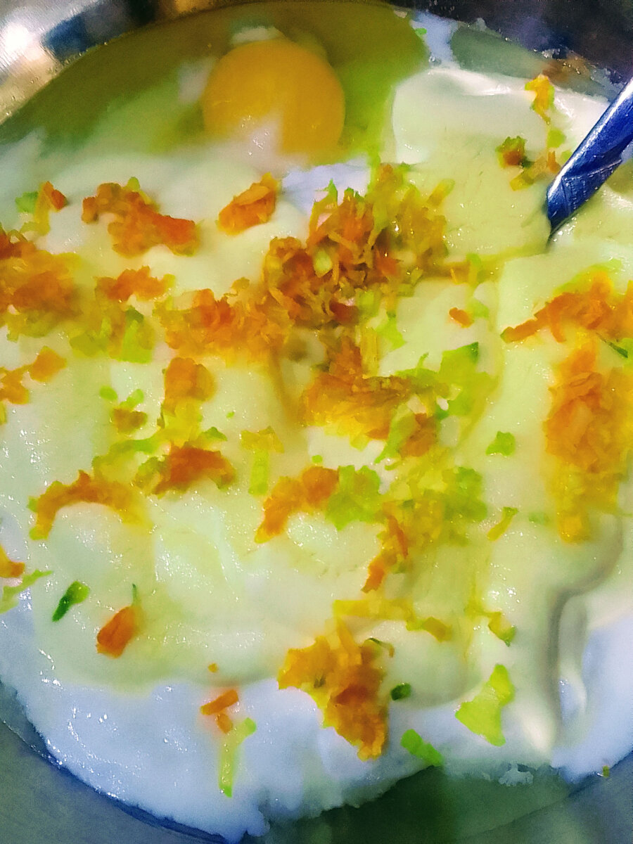 Вот такой веселенький составчик, пока без муки